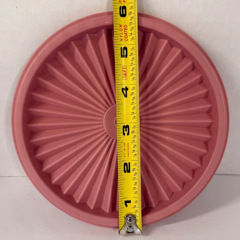 Tupperware Vintage Servalier Lid 810-20 Dusty Rose Pink Sunburst 6 Inch Seal